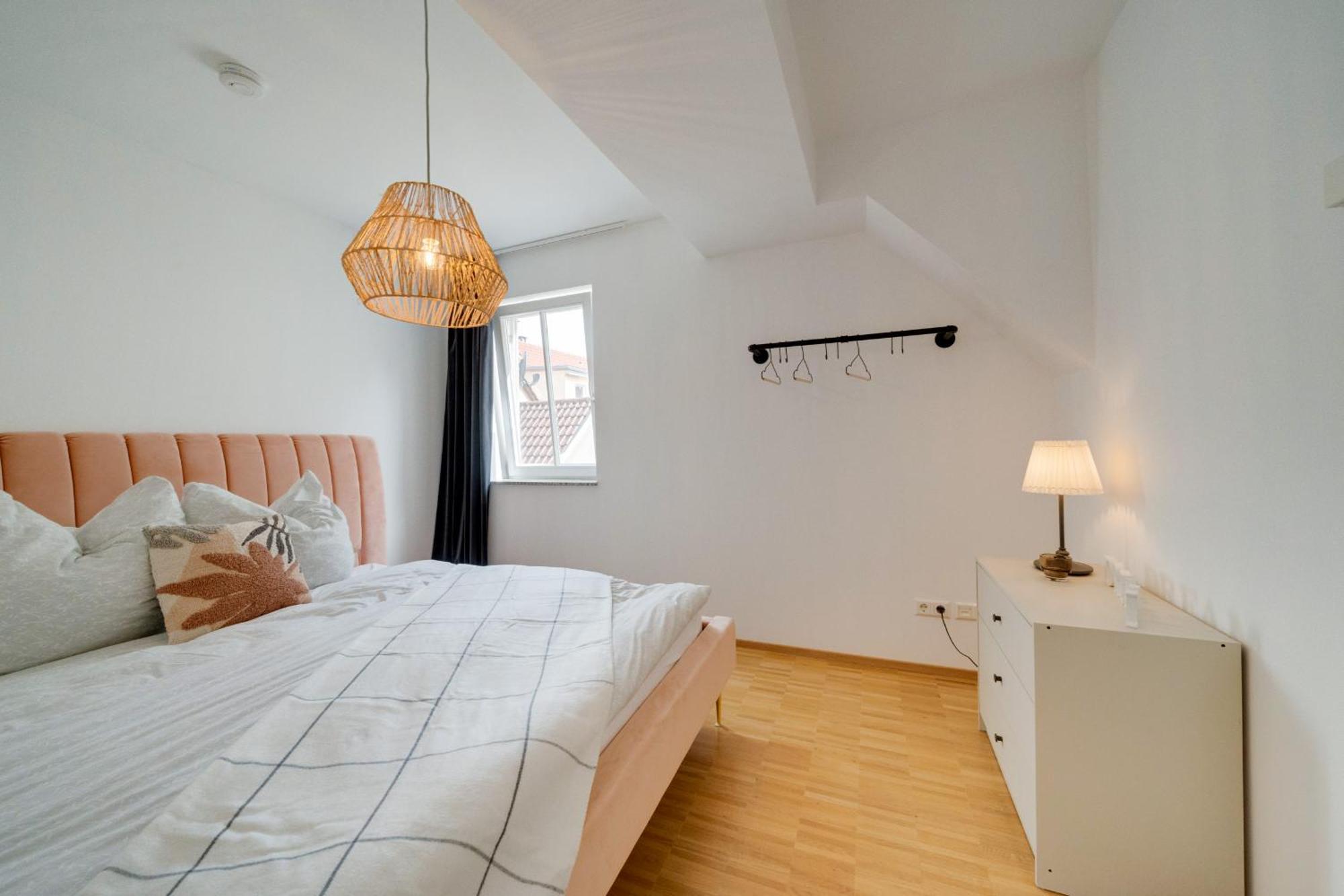 Altstadt Apartment 2 Zimmer Am Weibermarkt Reutlingen Exteriör bild